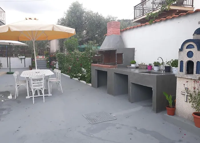Filoxenia Apartments